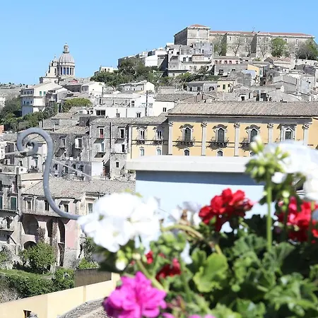 Ibla Barocca Bed & Breakfast 4*